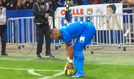 世欧预半场：乔里独造3球，捷克5-0直布罗陀（世预赛欧区半场：乔里一人造三球，捷克5-0领先直布罗陀）