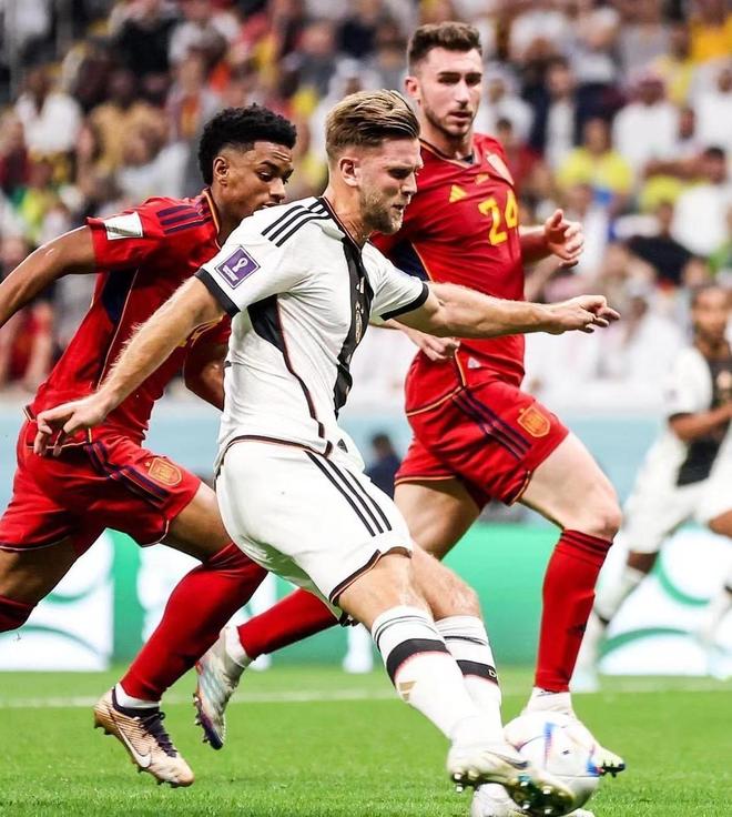 阿斯：苏契奇态度不佳，精神恍惚，可能在冬窗离开皇家社会（阿斯：苏契奇被指态度欠佳、心神不宁，或在冬窗离开皇家社会）