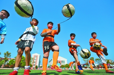 “谁将赢得本赛季的欧冠？” 安切洛蒂：“我的皇家马德里”（安切洛蒂放话：本赛季欧冠冠军将属于我的皇家马德里）