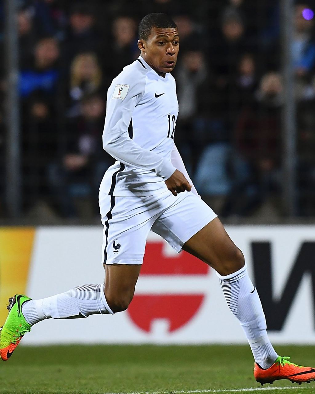 C罗：也许未来我会再接受一次采访，好好谈谈我对足球的看法（C罗称或将再度受访，详谈其足球观）